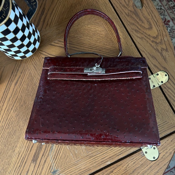 Vintage Burgundy Ostrich Leather Handbag - Picture 4 of 15
